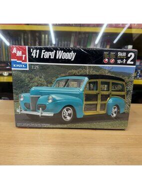 AMT 1941 '41 Ford Woody 1:25 Scale Plastic Model Kit Sealed #30052